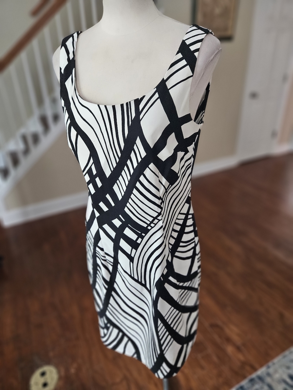 Kim Rogers Abstract Dress Size 6